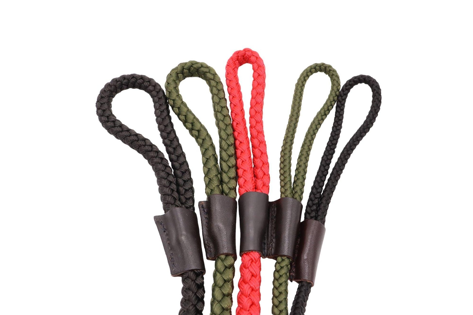 The handles of the thicker black olive and red , and thin olive and black leads to show the size difference between 12mm and 8mm. 