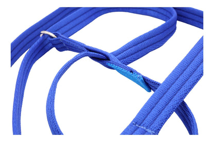 A close up of the softex design on our blue figure of 8 dog lead, three ribs of filled nylon webbing to create a spongey and comfortable lead to hold and wear.