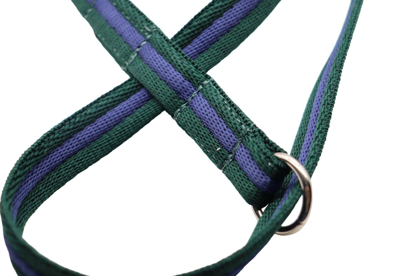 A close up of the green navy green webbing used on the figure of 8 Softex dog leash.