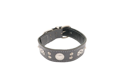 A grey leather Staffy collar with an inner softer leather. With detailed Staffordshire knots and Staffordshire Bull terrier emblems and short studs.