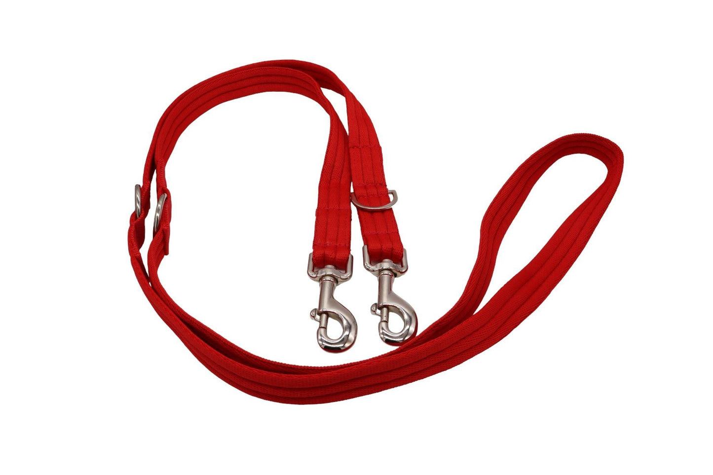 Another multi-purpose training lead in red in a different loop position.