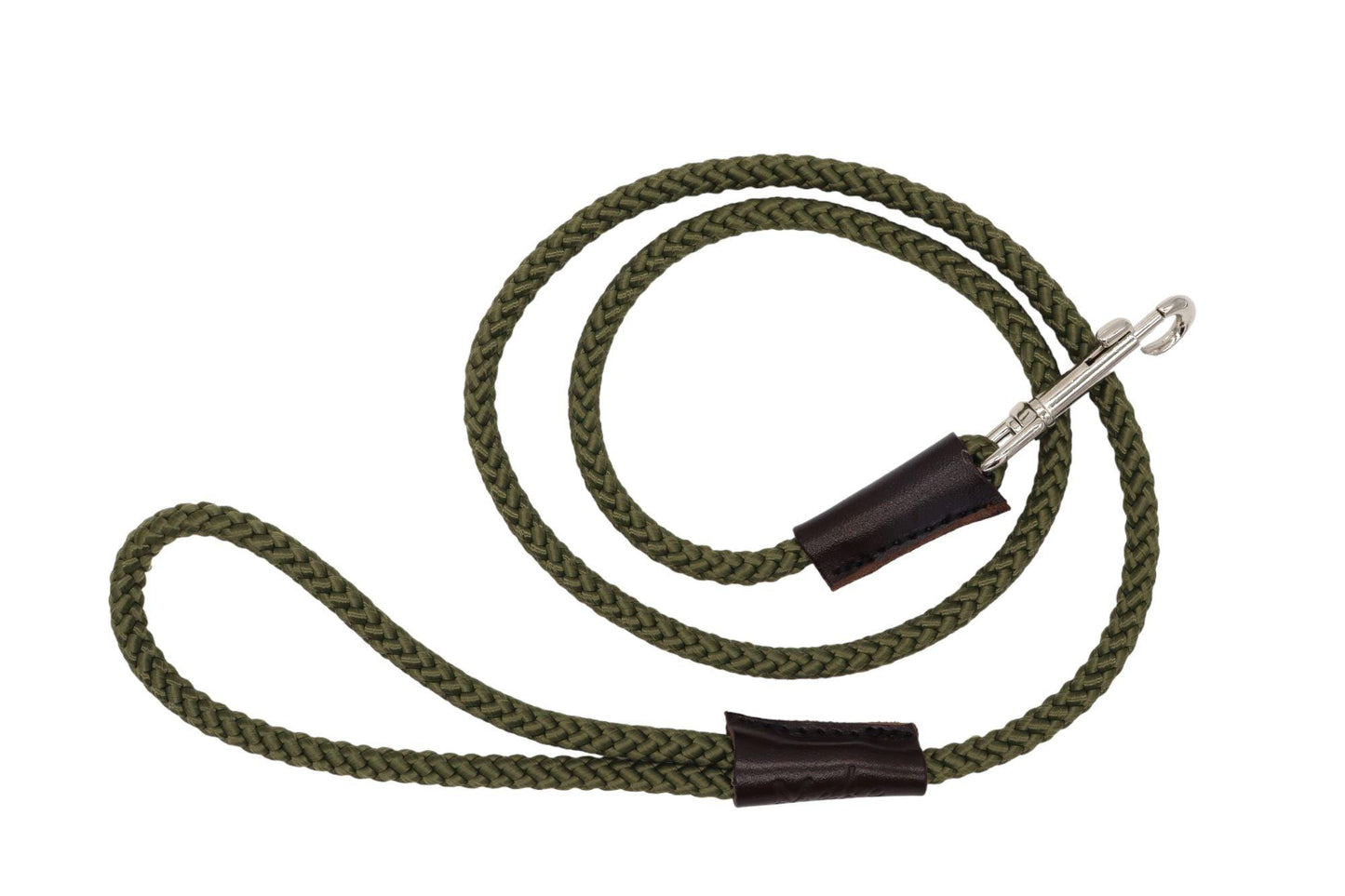 A 8mm braided rope dog lead in olive green with leather bindings. There is a Mako embossing on the leather binding around the handle. The lead is in a spiral on a white background. There is a trigger hook overlapping the lead.