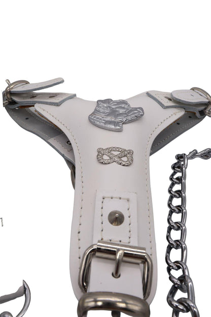 A white leather Staffy lead showing a close up of the Staffordshire bull terrier and Staffordshire knot fixtures.